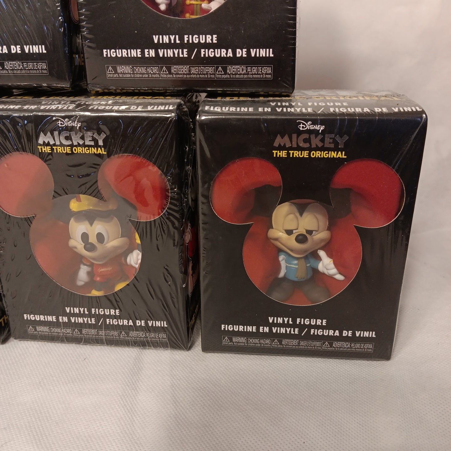 5 Disney Mickey the true original 90 years vinyl figs new in box with display