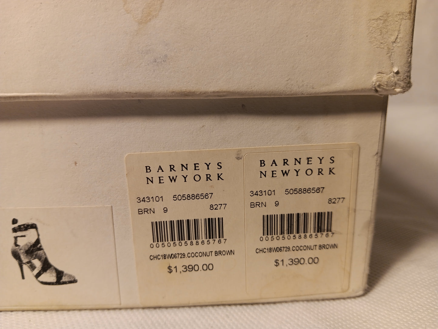 Chloè short boots from barney's New York euro fit size 39 never worn brand new in box